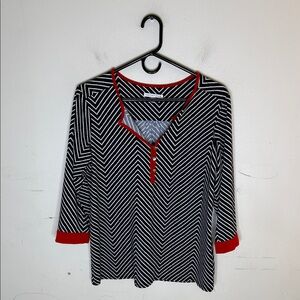 Notations Black and White Chevron Top with Red Trim Size Medium